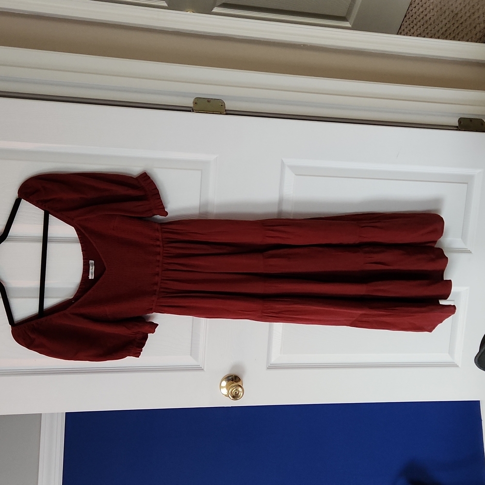 Abercrombie Short Sleeve Smocked Midi Dress